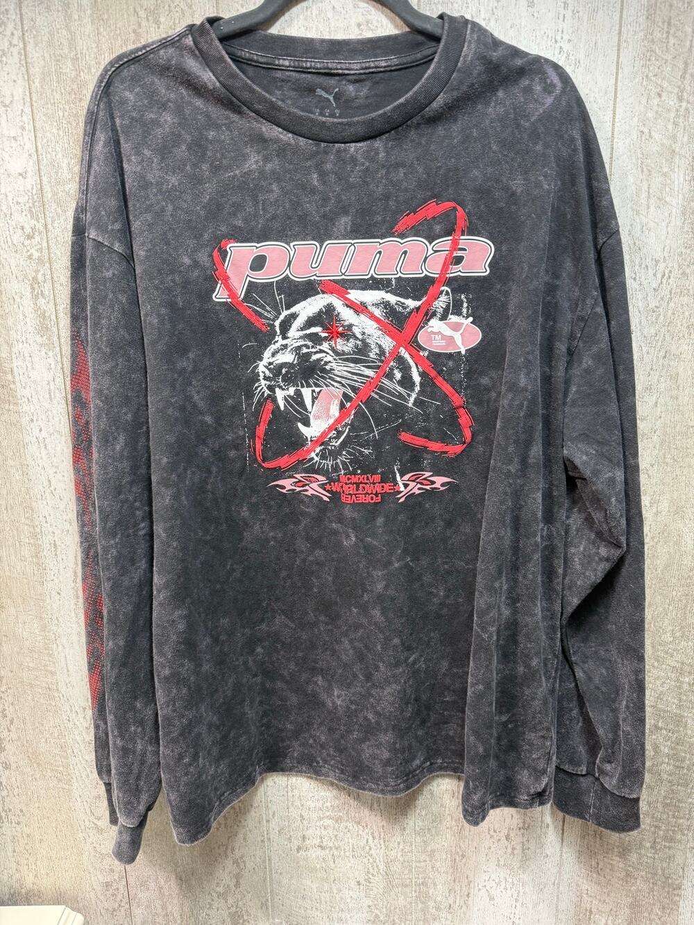 Puma Men’s Medium Acid Wash Long Sleeve Graphic Tee Black NWT Streetwear